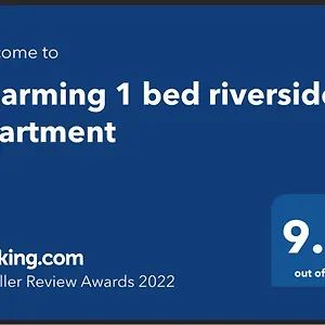 https://charming-1-bed-riverside-apartment.hotelsin-chester.com