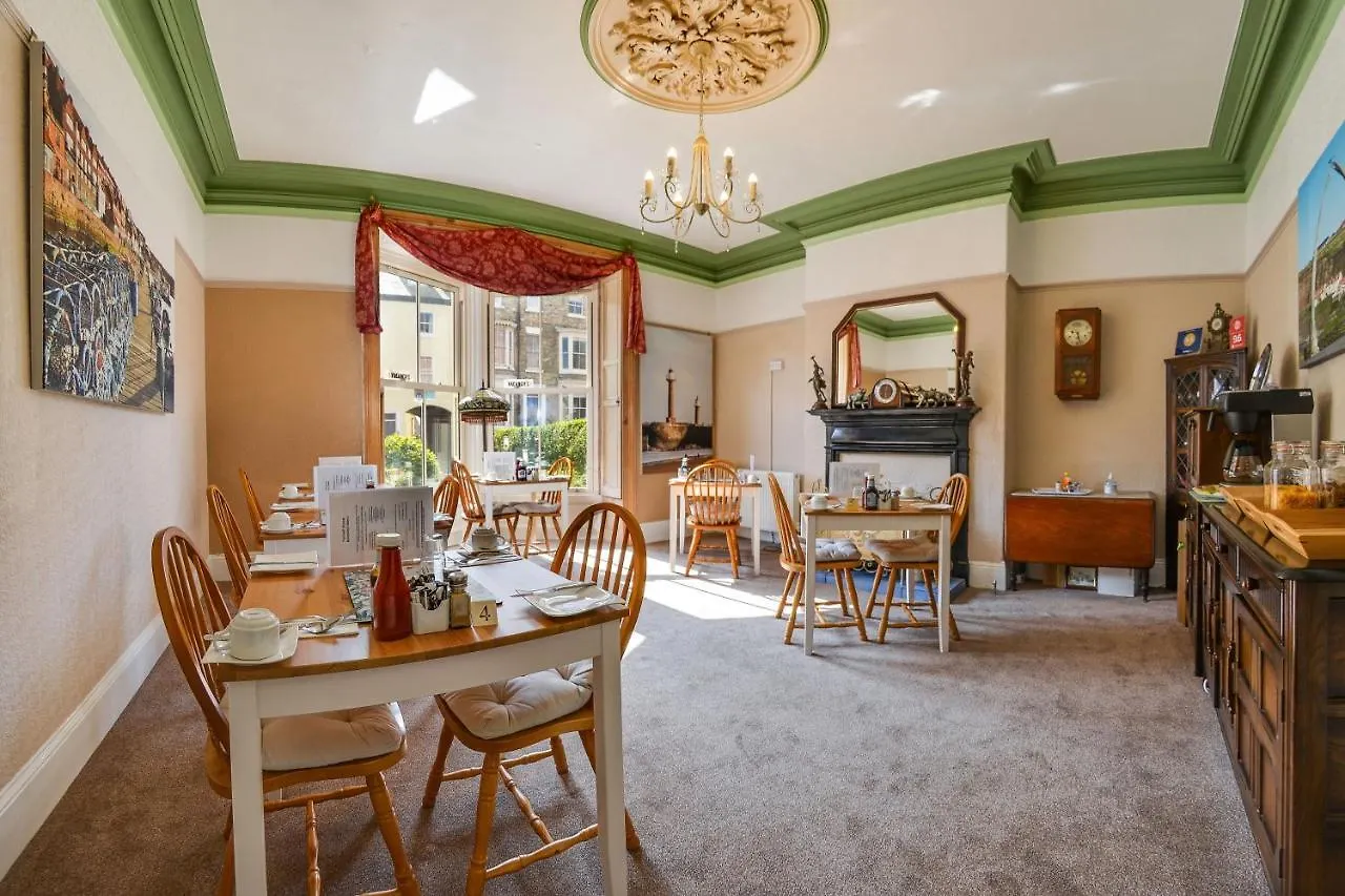 ****  Pannett House Bed & Breakfast, Beautiful Victorian Residence 惠特比 英国